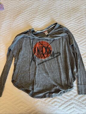 Junk Food Clothing KNICKS Gray Baggy LS Shirt